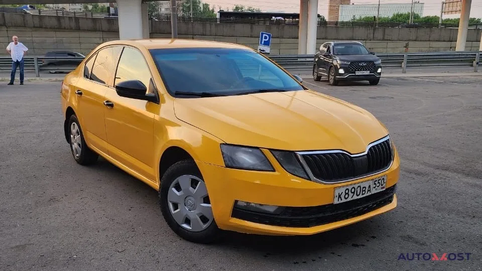 Skoda, Octavia, 1.6 л., АТ, 2018 г., 700 000 км, фото 1