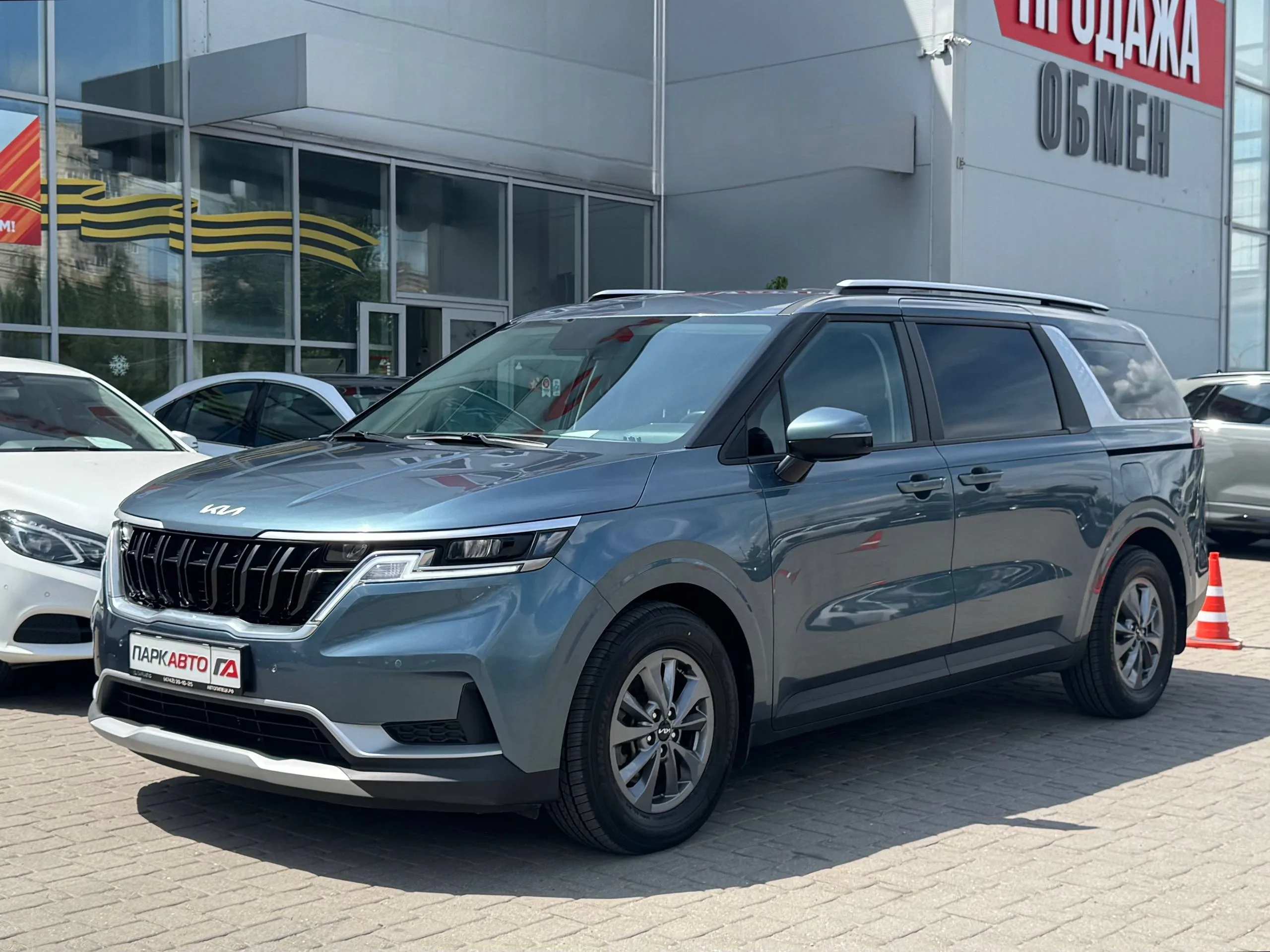 Kia, Carnival, 2.2 л., АТ, 2022 г., 157 000 км, фото 1