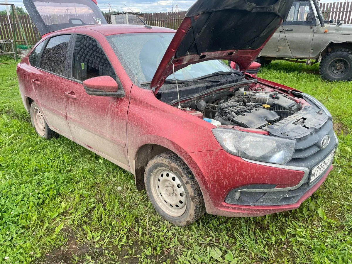 ВАЗ (LADA), Granta, 1 л., МТ, 2019 г., 132 000 км, фото 1
