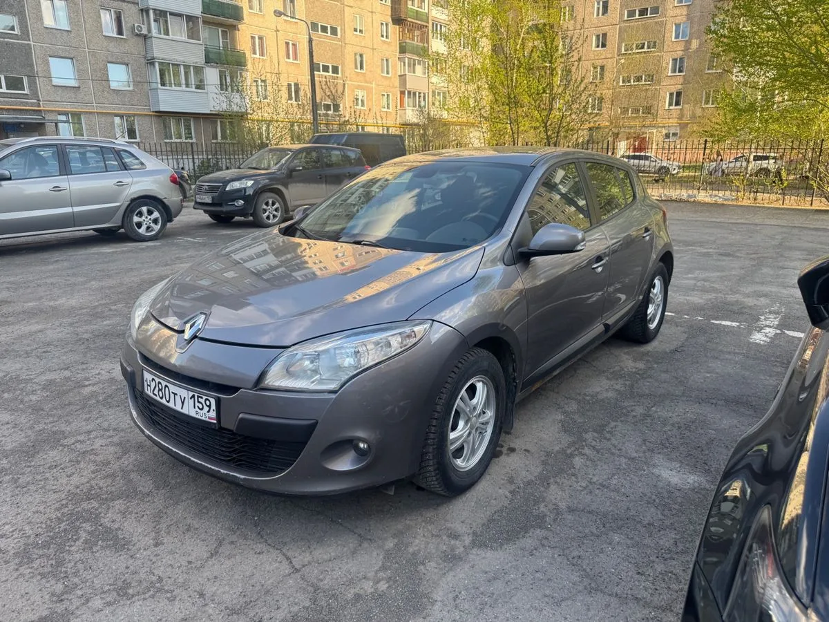 Renault, Megane, 1 л., АТ, 2012 г., 177 000 км, фото 1