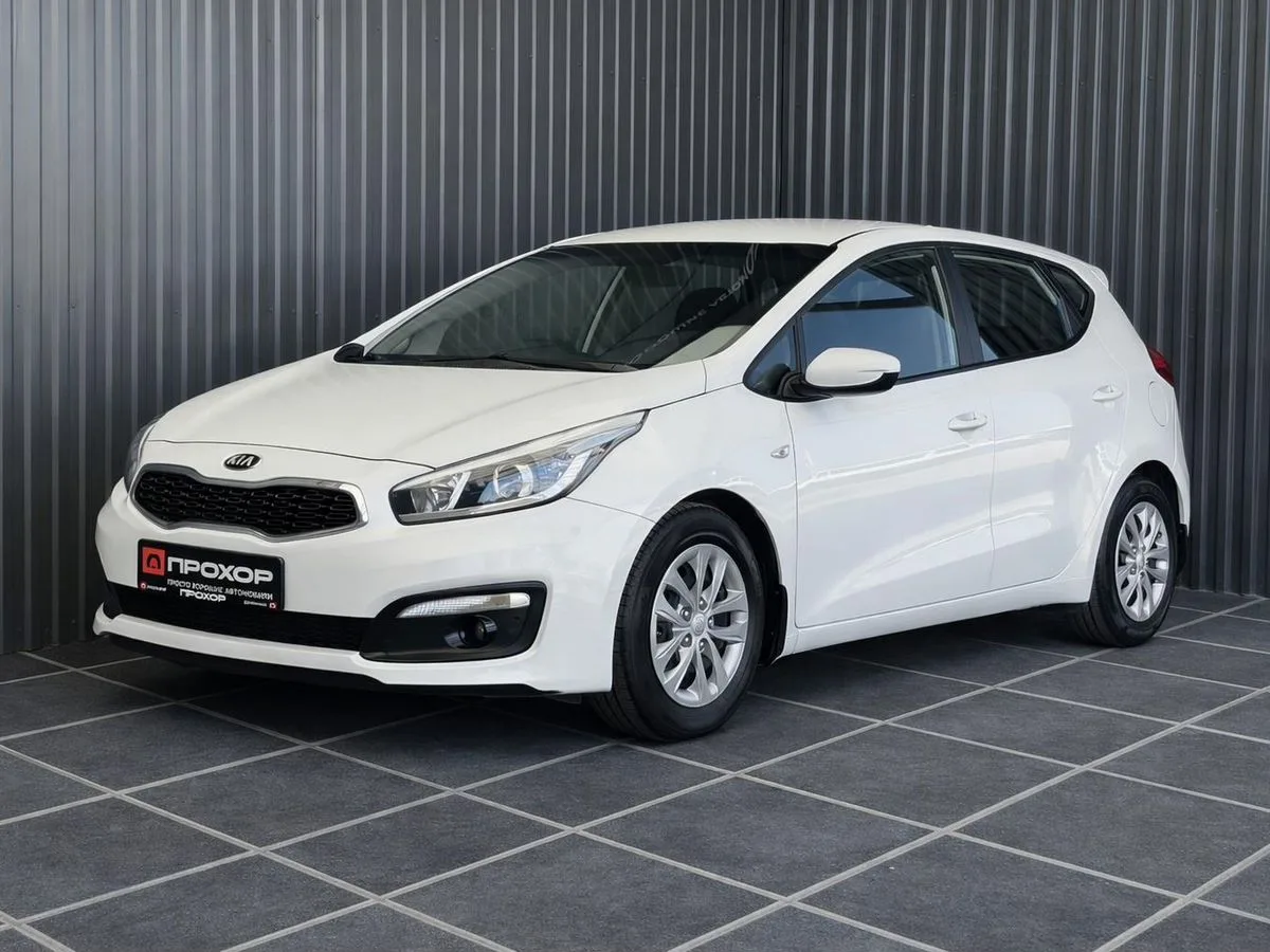 Kia, Ceed, 1 л., АТ, 2017 г., 174 863 км, фото 1