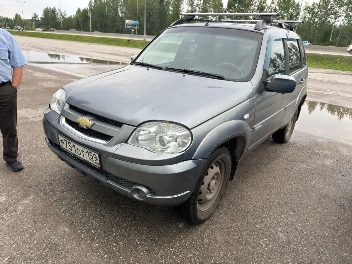 Chevrolet, Niva, 1 л., МТ, 2011 г., 150 000 км, фото 1