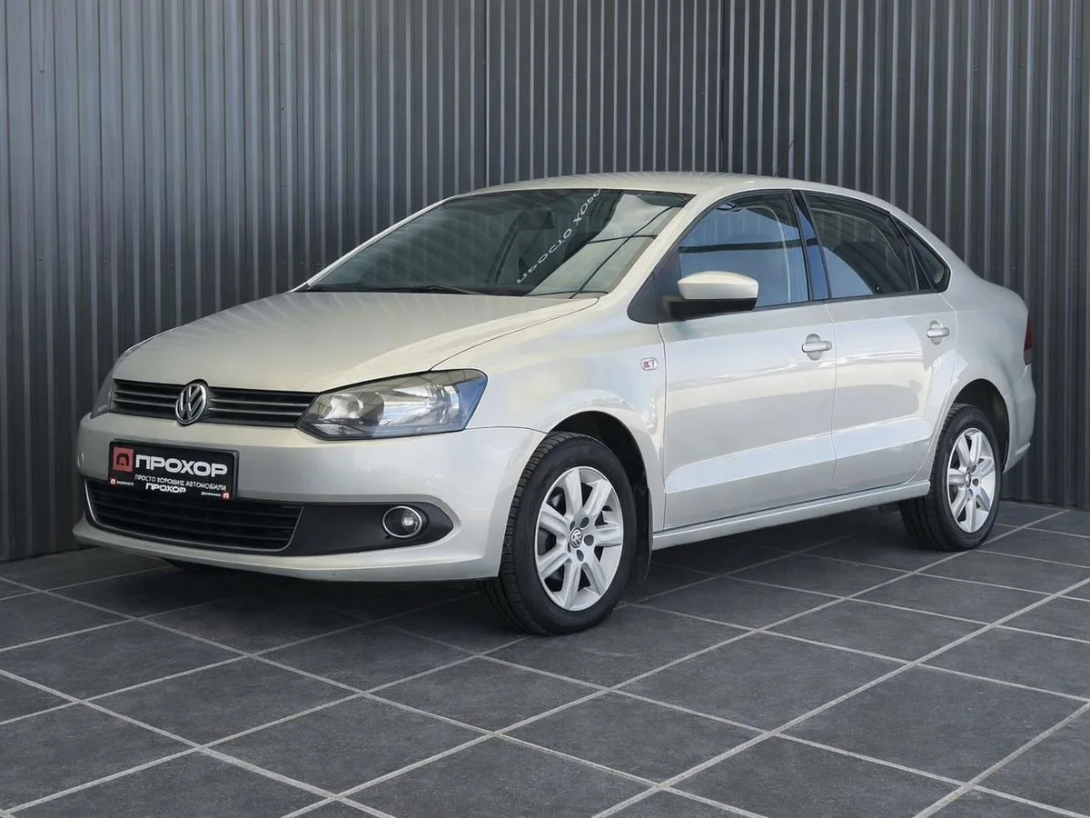 Volkswagen, Polo, 1 л., АТ, 2011 г., 174 269 км, фото 1