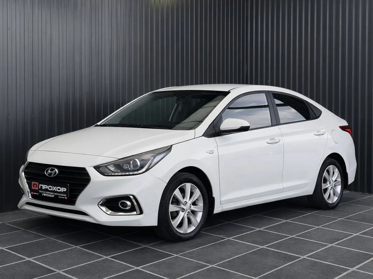 Hyundai, Solaris, 1 л., АТ, 2017 г., 98 327 км, фото 1