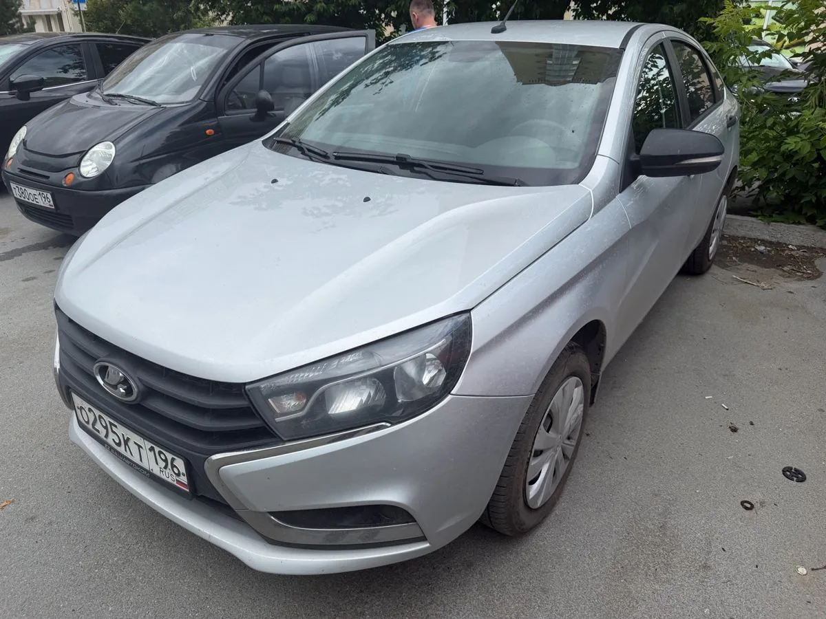 ВАЗ (LADA), Vesta, 1 л., МТ, 2021 г., 102 251 км, фото 1