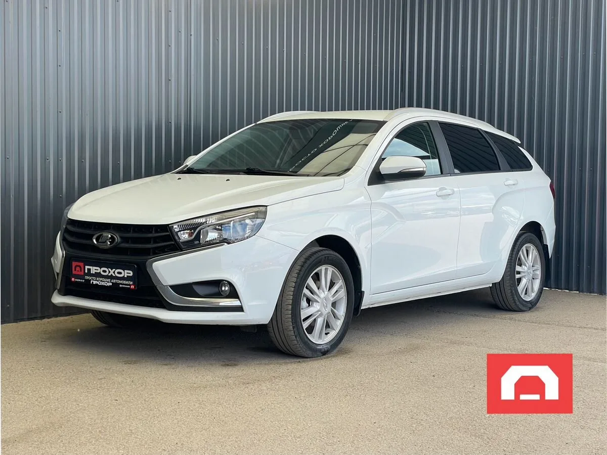 ВАЗ (LADA), Vesta, 1 л., МТ, 2018 г., 106 389 км, фото 1