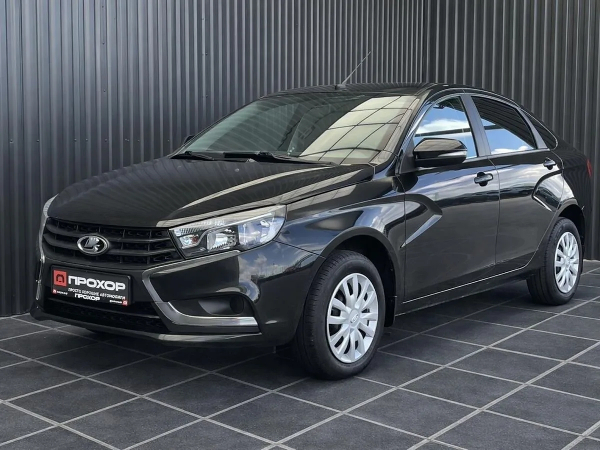 ВАЗ (LADA), Vesta, 1 л., МТ, 2018 г., 91 838 км, фото 1