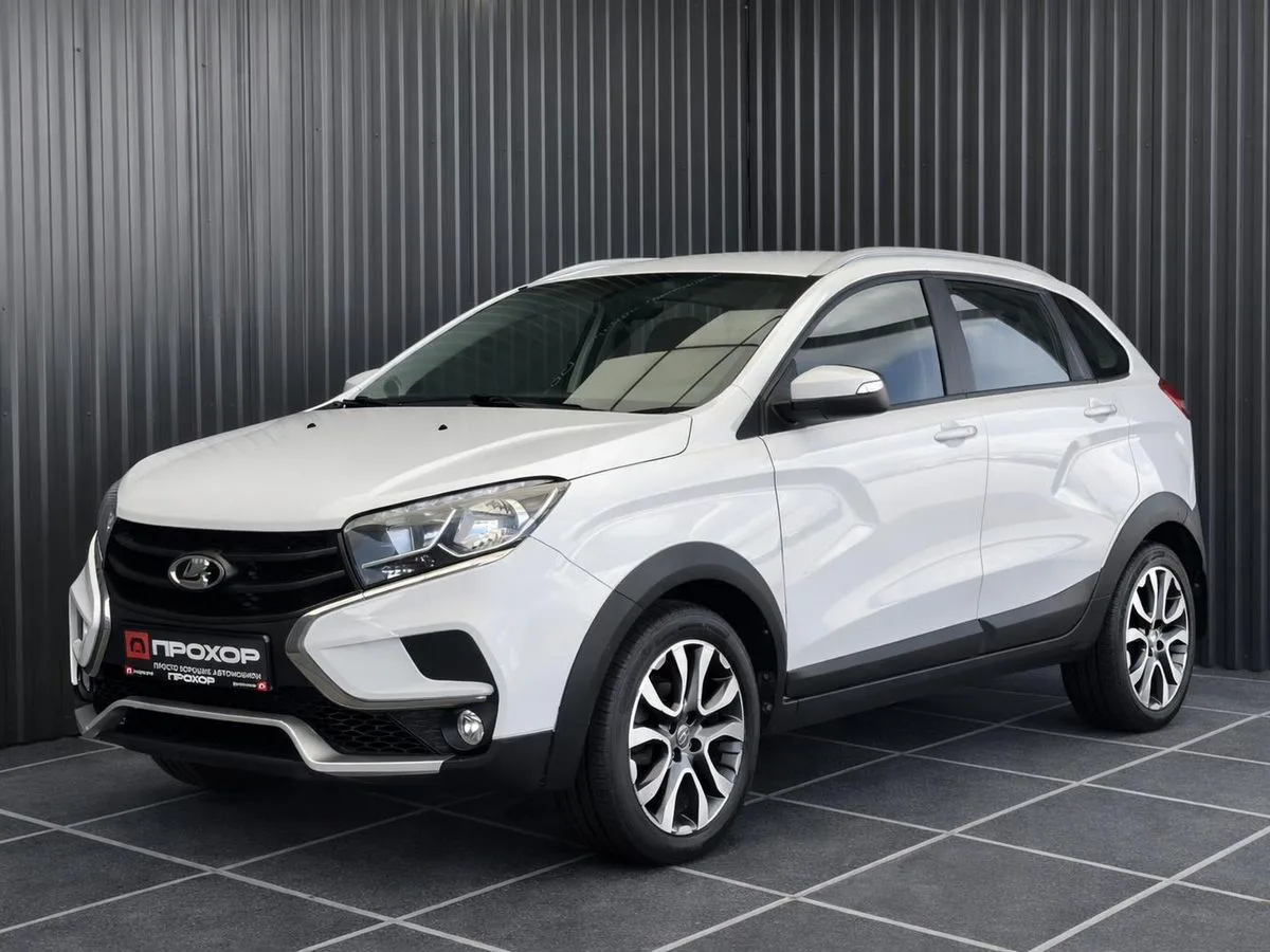 ВАЗ (LADA), XRAY Cross, 1 л., МТ, 2019 г., 107 275 км, фото 1