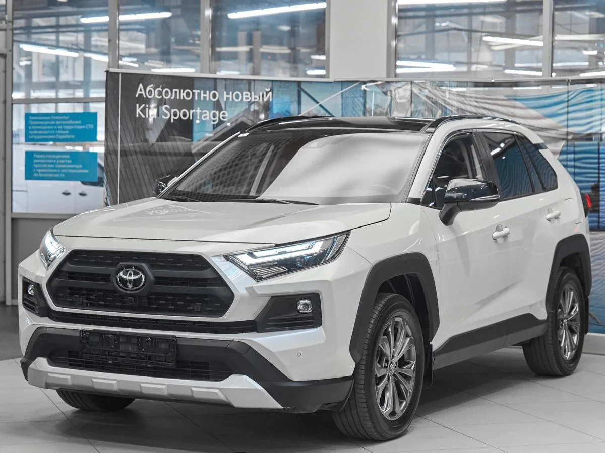Toyota, RAV4, 2.0 л., CVT, 2024 г., 33 500 км, фото 1