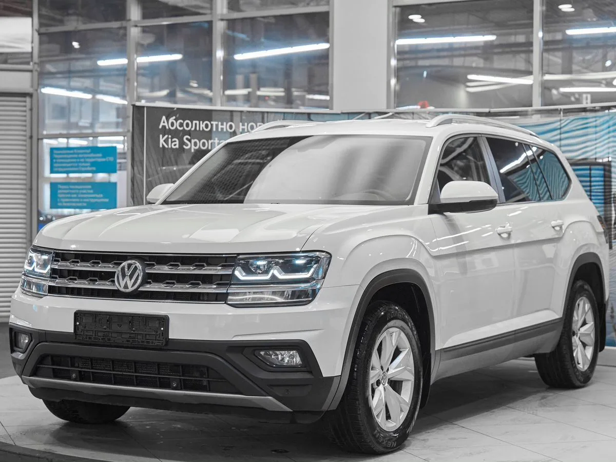 Volkswagen, Teramont, 2.0 л., АТ, 2018 г., 180 900 км, фото 1