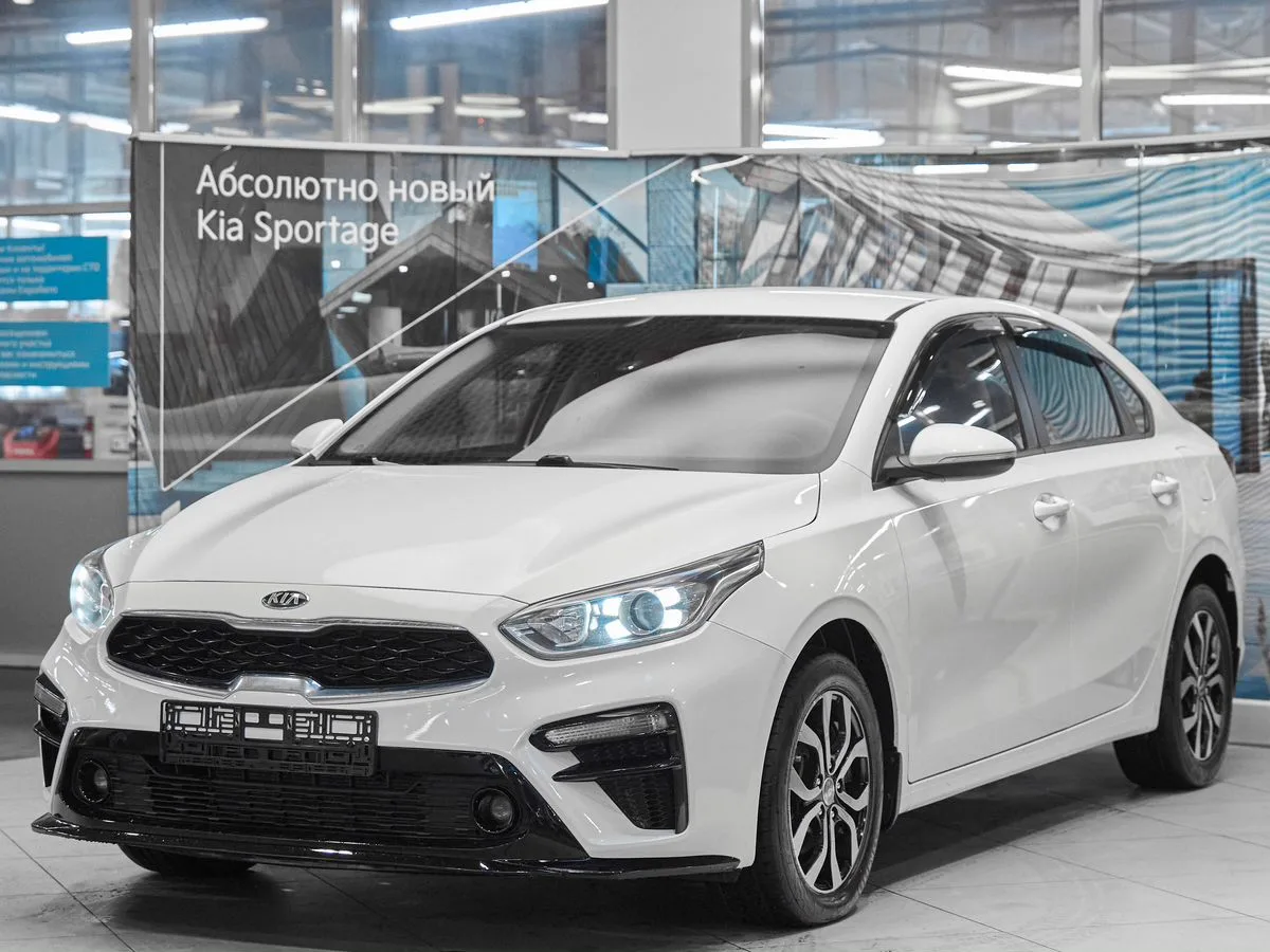 Kia, Cerato, 2.0 л., АТ, 2021 г., 201 300 км, фото 1