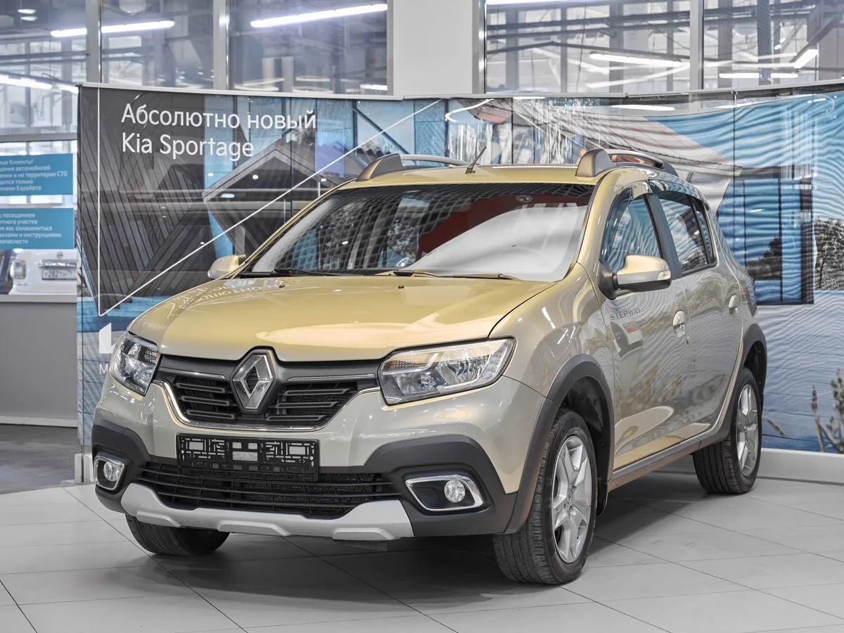 Renault, Sandero, 1.6 л., МТ, 2022 г., 96 000 км, фото 1
