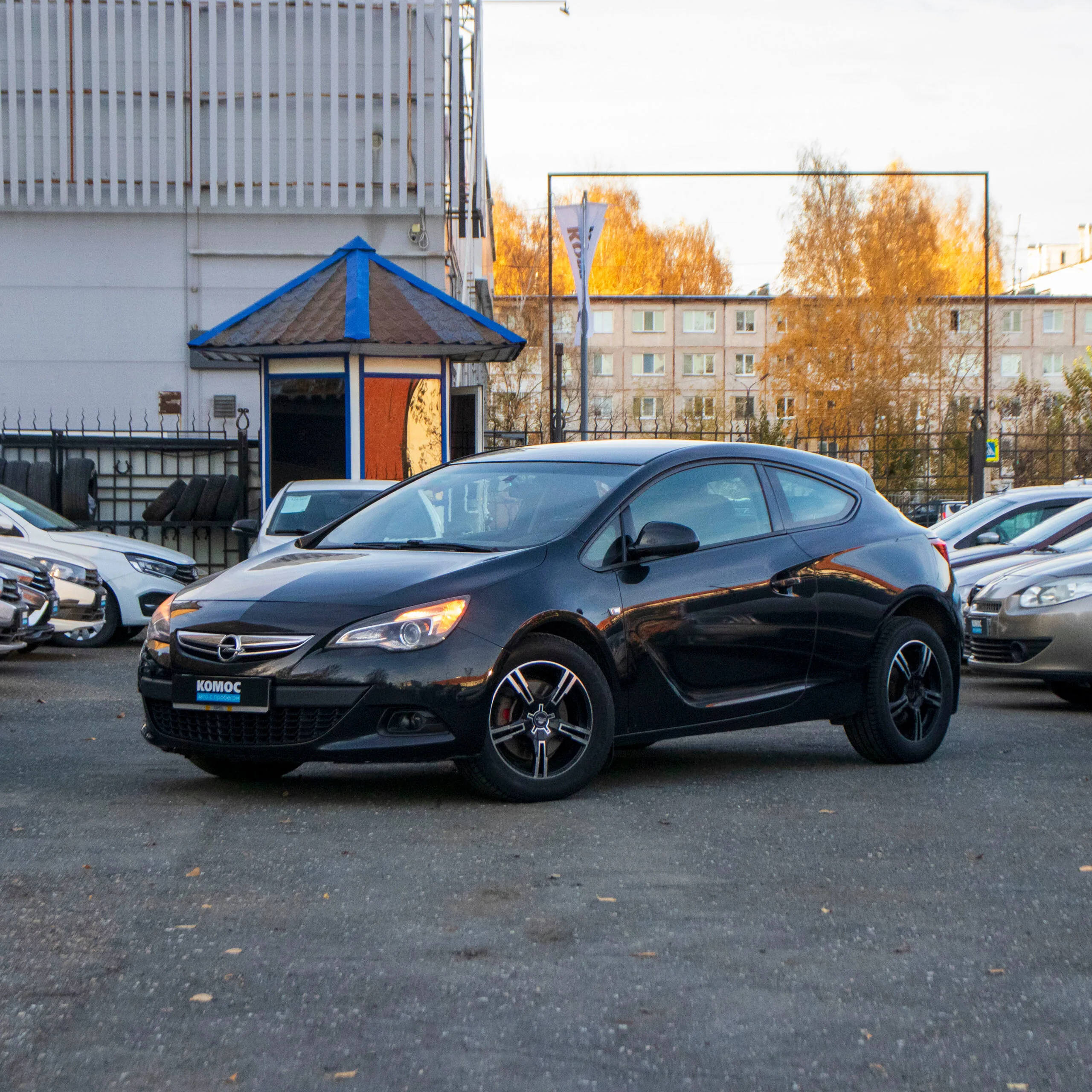 Opel, Astra GTC, 1.4 л., АТ, 2012 г., 199 300 км, фото 1