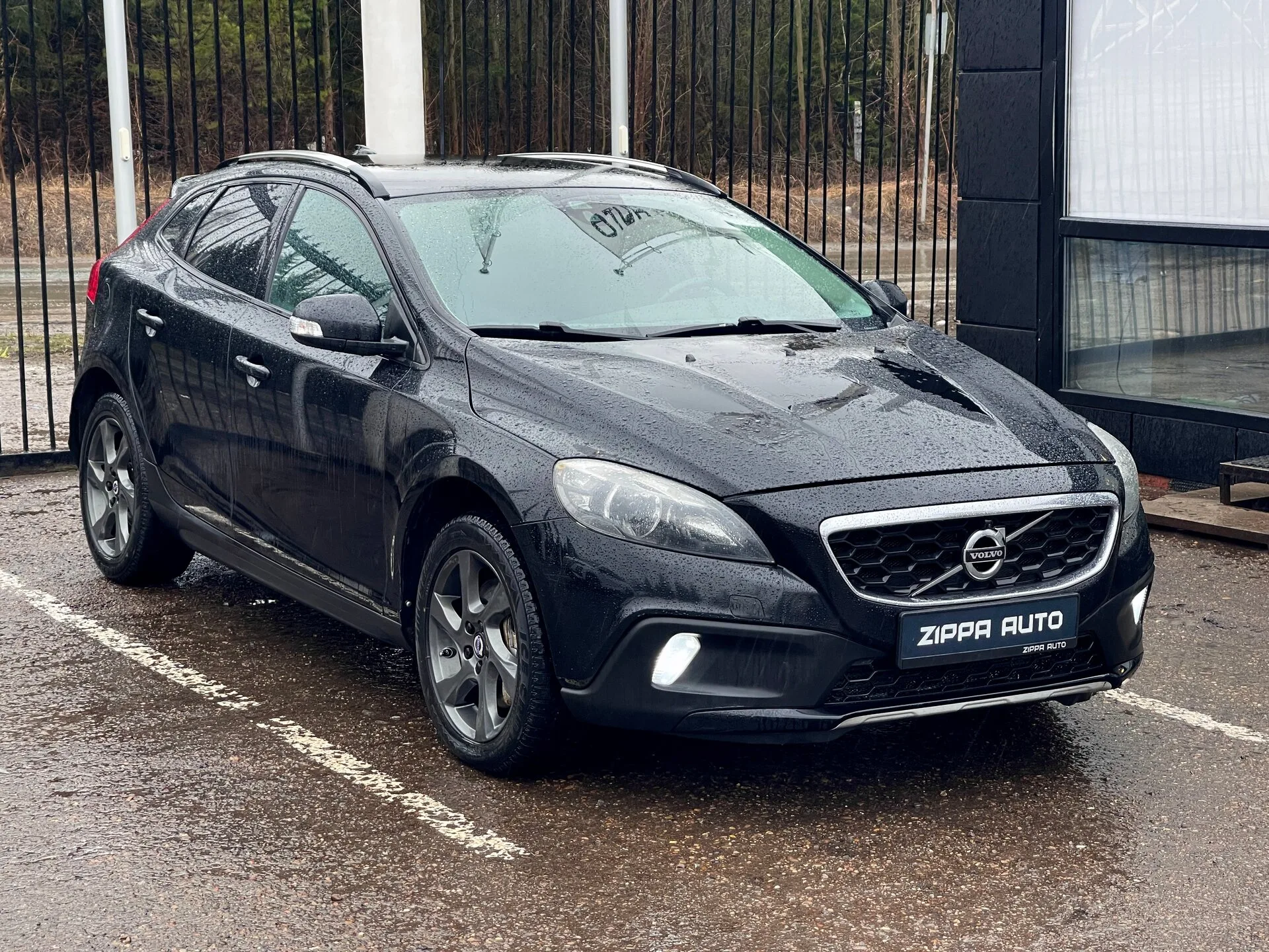 Volvo, V40 Cross Country, 2.0 л., АТ, 2013 г., 241 915 км, фото 1