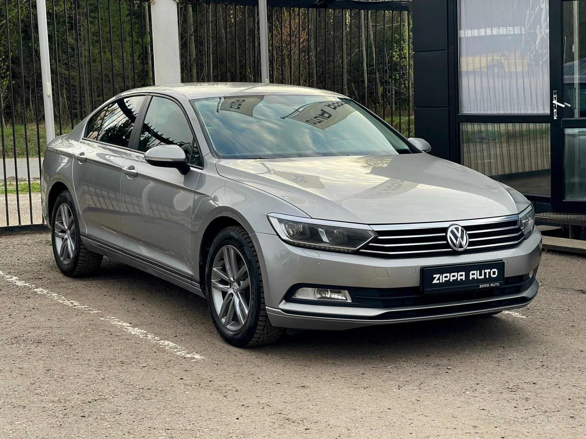 Volkswagen, Passat, 1.4 л., АМТ, 2016 г., 160 000 км, фото 1