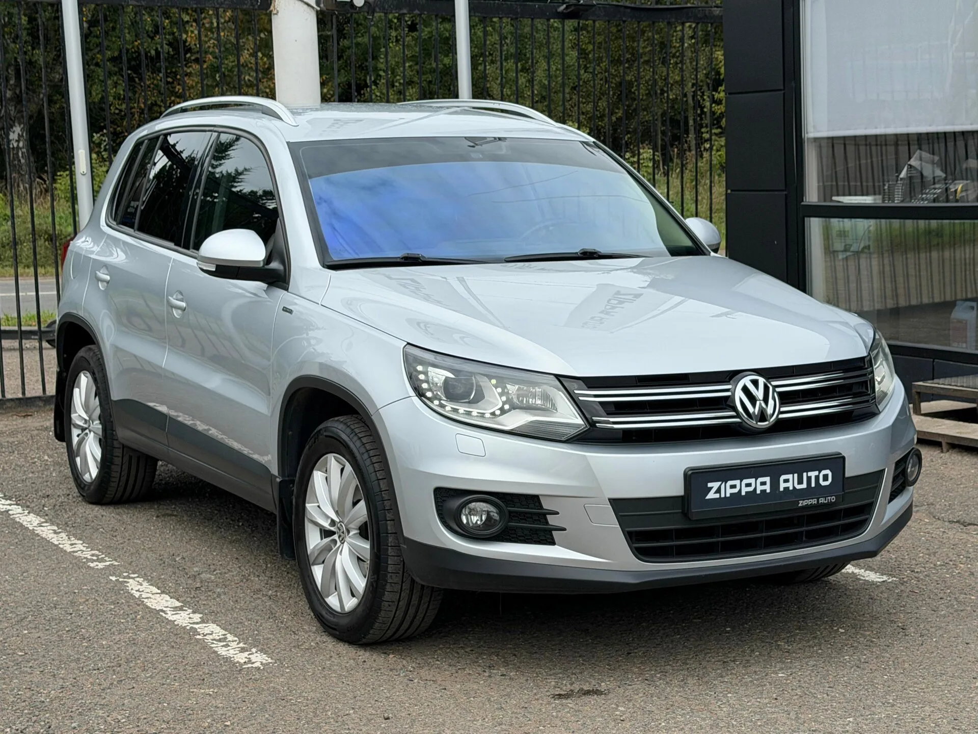 Volkswagen, Tiguan, 2.0 л., АТ, 2016 г., 144 464 км, фото 1