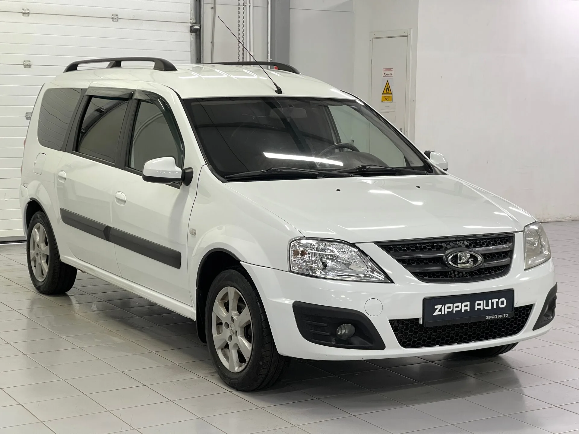 Lada (ВАЗ), Largus, 1.6 л., МТ, 2020 г., 128 521 км, фото 1