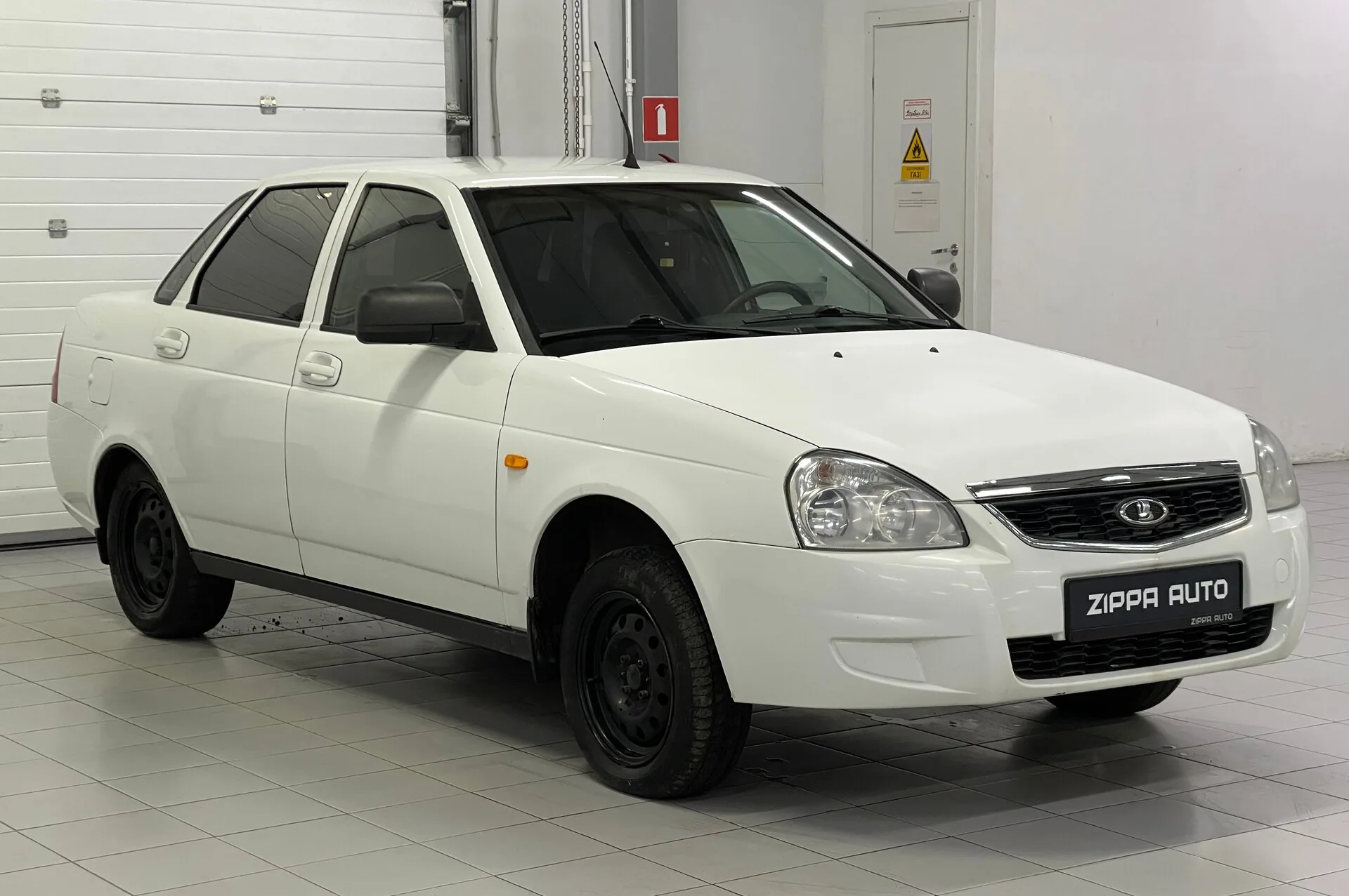 Lada (ВАЗ), Priora, 1.6 л., МТ, 2017 г., 137 121 км, фото 1