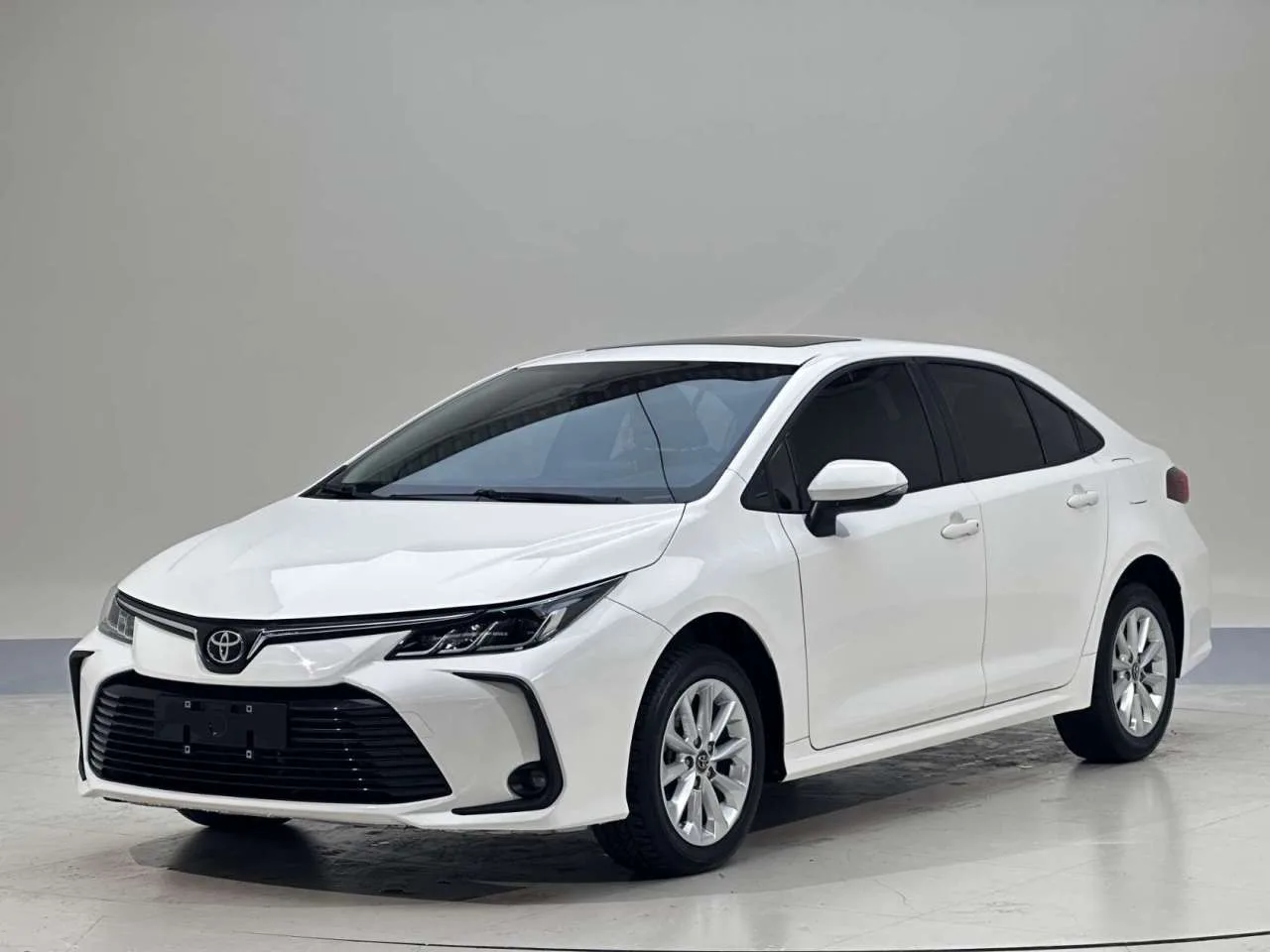 Toyota, Corolla, 1.2 л., CVT, 2023 г., 57 000 км, фото 1