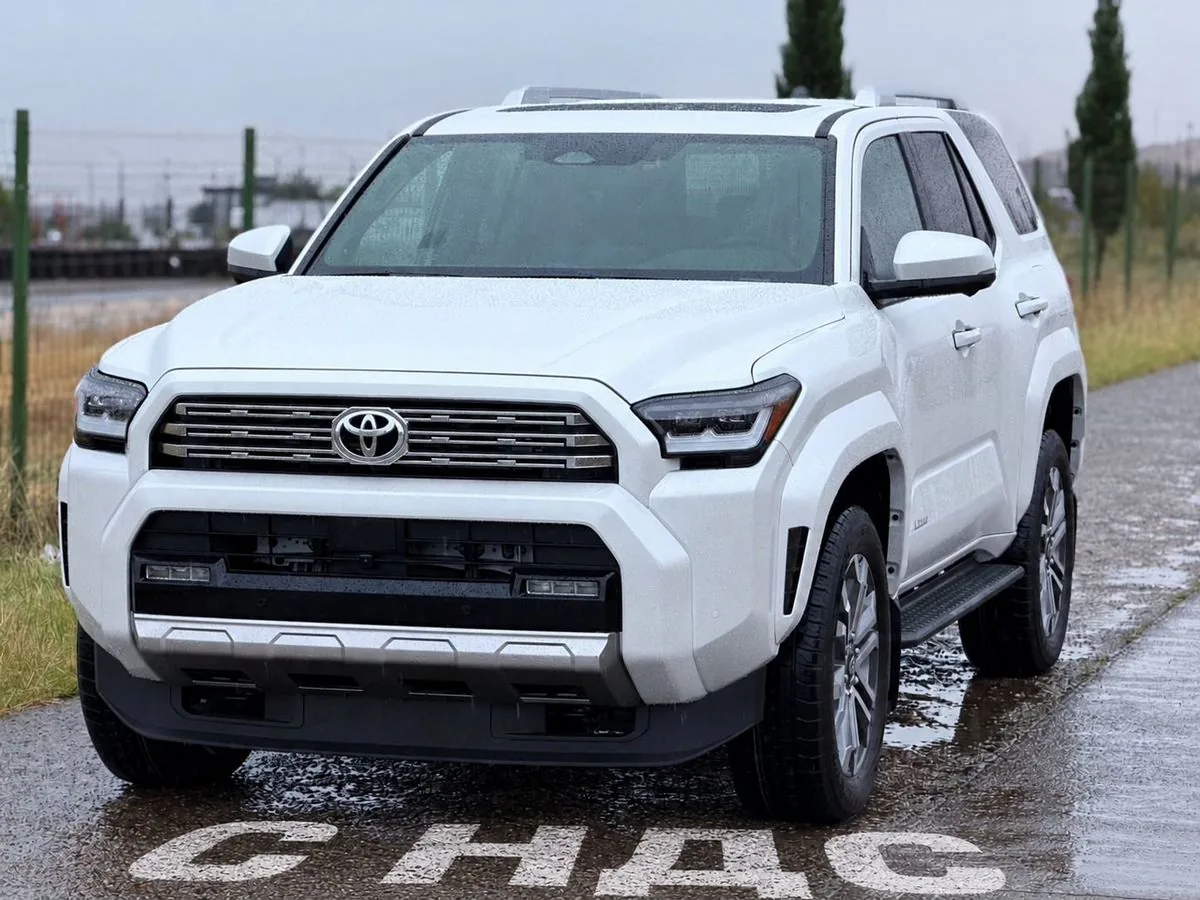 Toyota, 4Runner, 2.4 л., АТ, 2026 г., фото 1