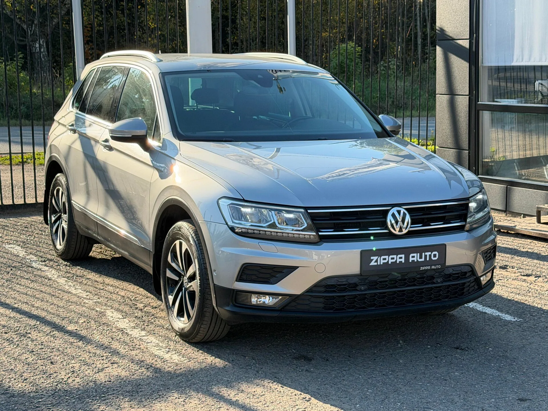 Volkswagen, Tiguan, 2.0 л., АМТ, 2019 г., 105 715 км, фото 1