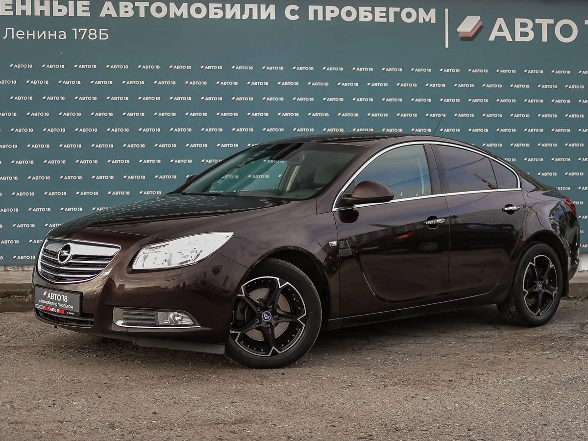Opel Insignia 2.0 Turbo AT (220 л.с.), 2013, фото 1