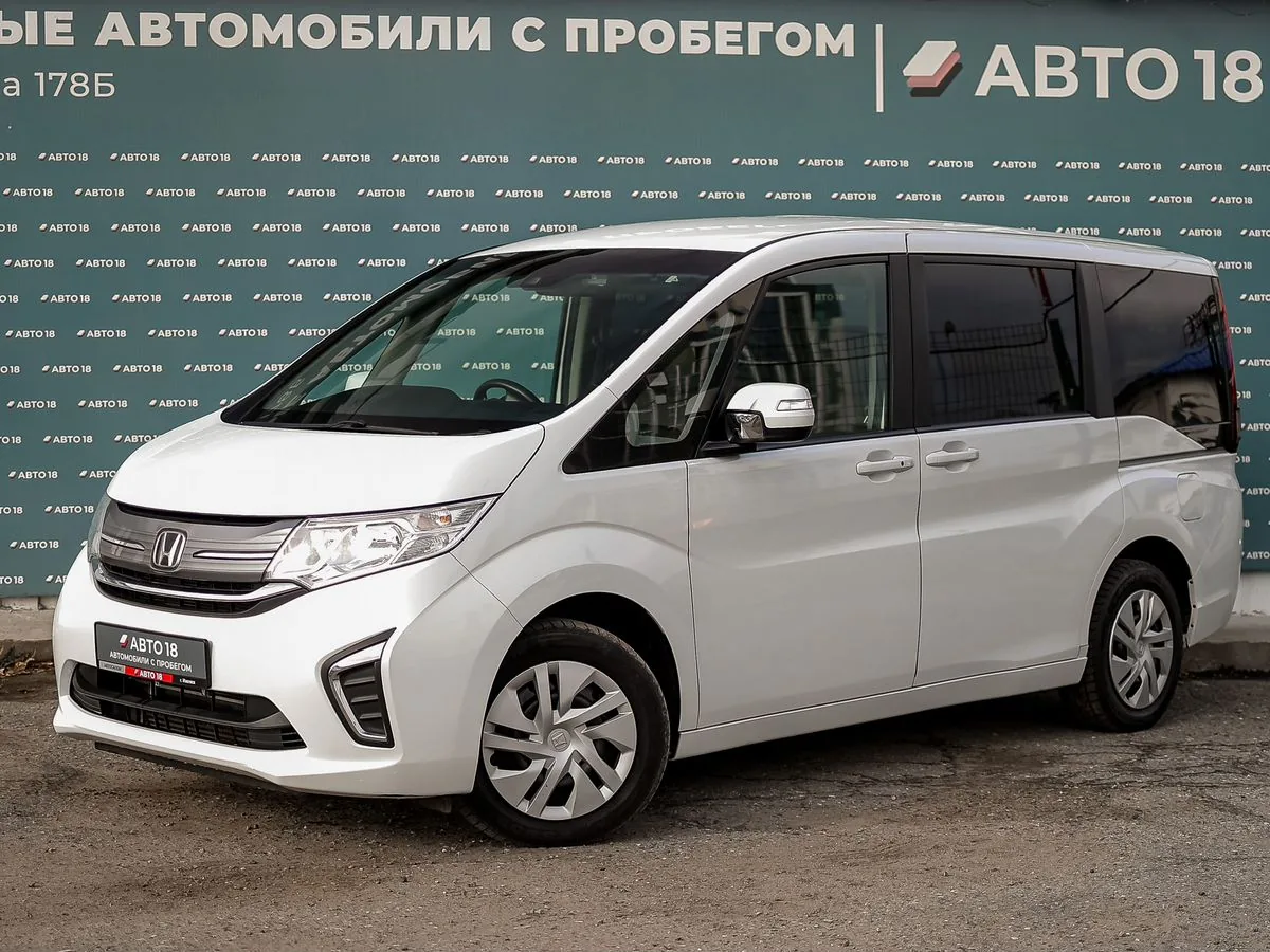 Honda Stepwgn 1.5 4WD CVT (150 л.с.), 2020, фото 1
