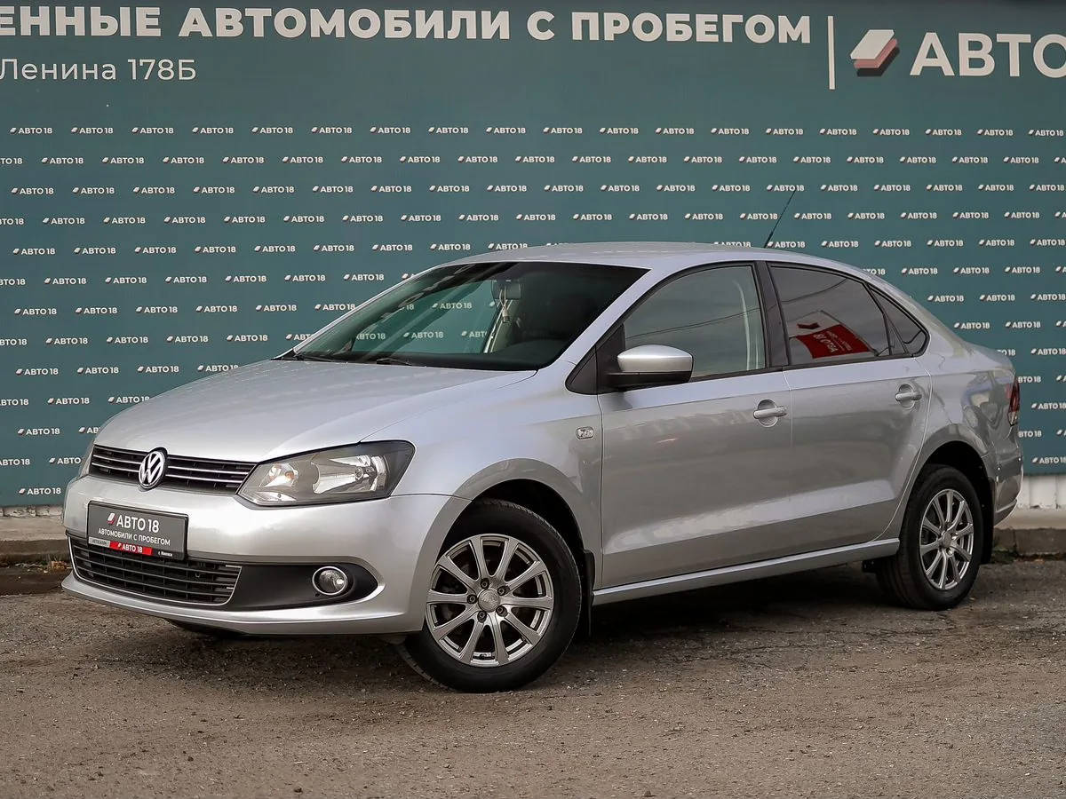 Volkswagen Polo 1.6 MPI MT (105 л.с.), 2011, фото 1