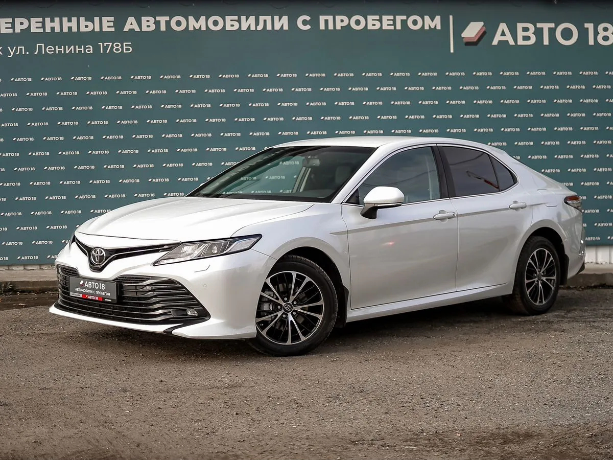 Toyota Camry 2.5 AT (181 л.с.), 2020, фото 1