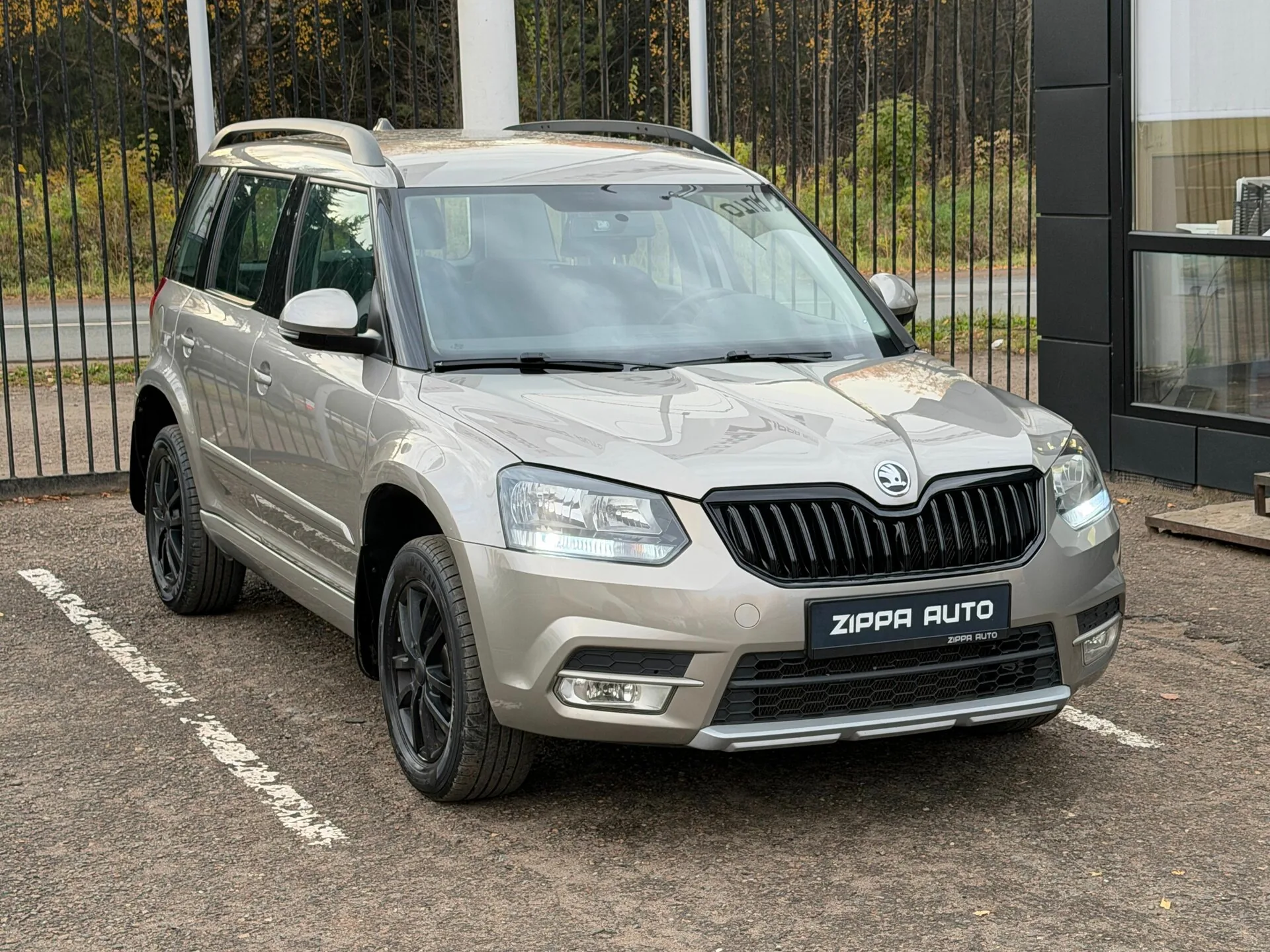 Skoda Yeti 1.2 MT (105 л.с.), 2014, фото 1