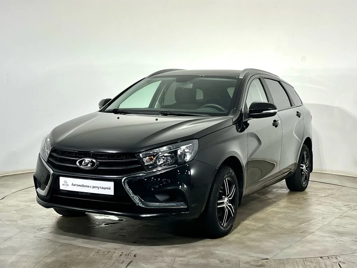 Lada (ВАЗ) Vesta SW 1.6 MT (106 л.с.), 2018, фото 1