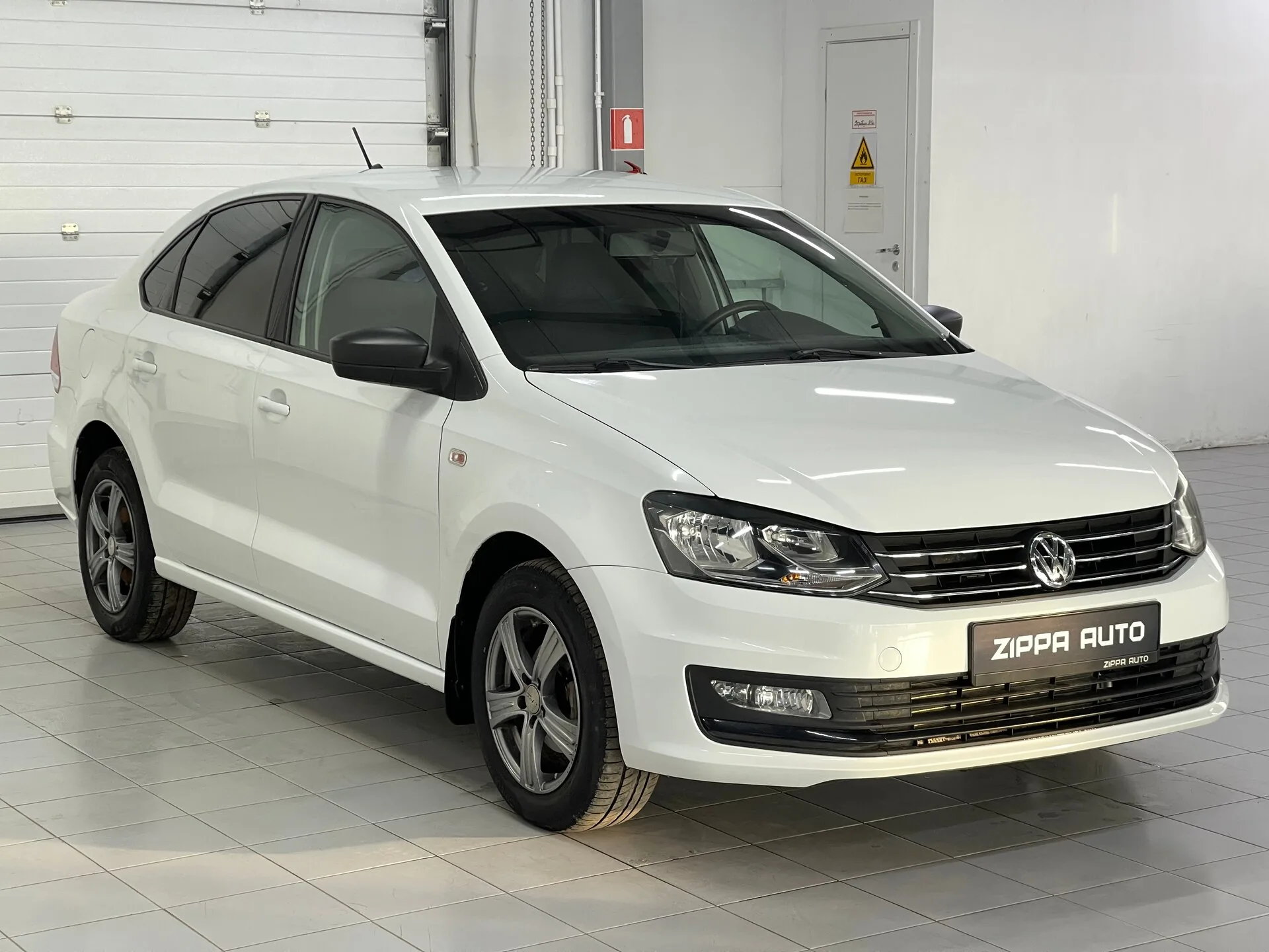 Volkswagen Polo 1.6 MT (90 л.с.), 2019, фото 1