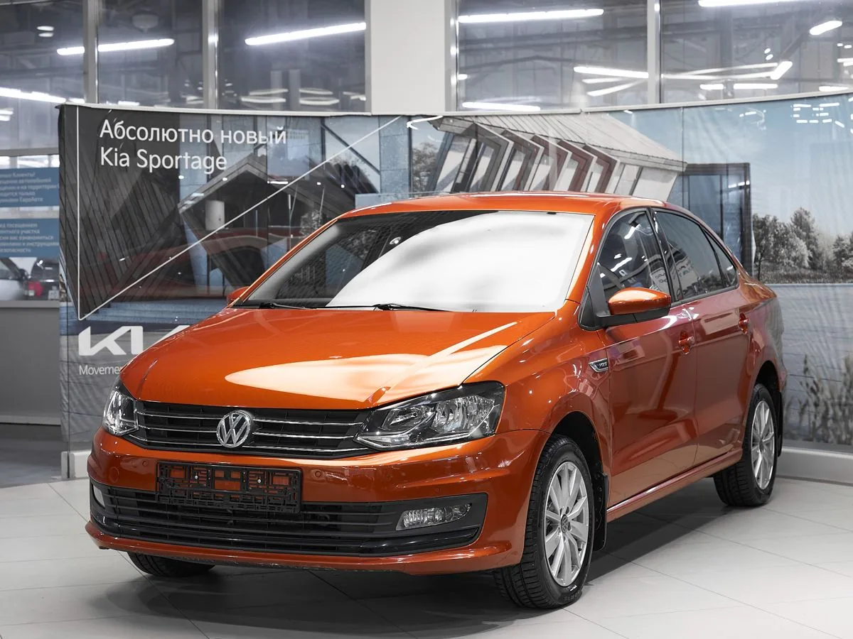 Volkswagen Polo 1.6 AT (110 л.с.), 2018, фото 1