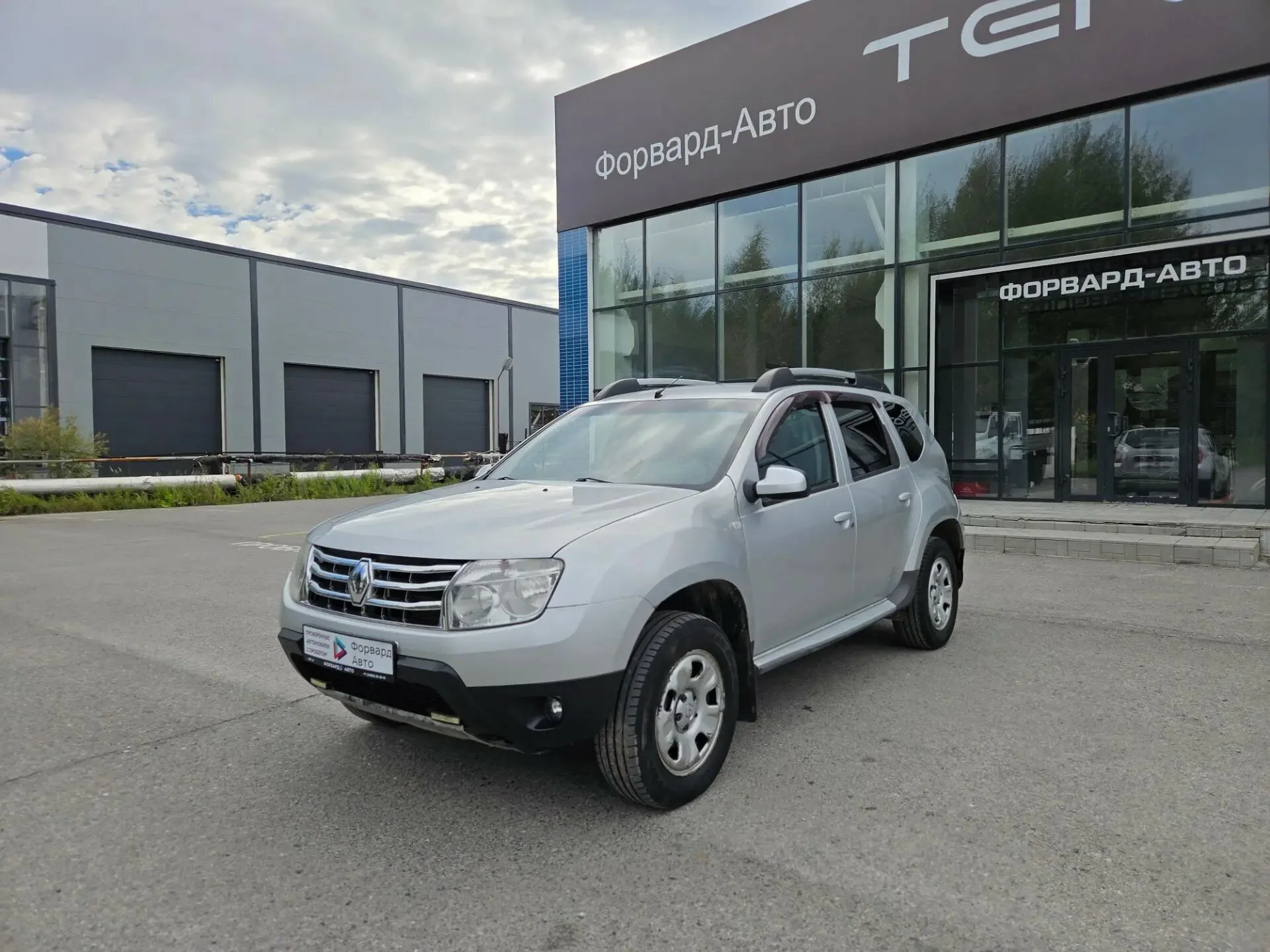 Renault Duster 2.0 AT (135 л.с.), 2012, фото 1