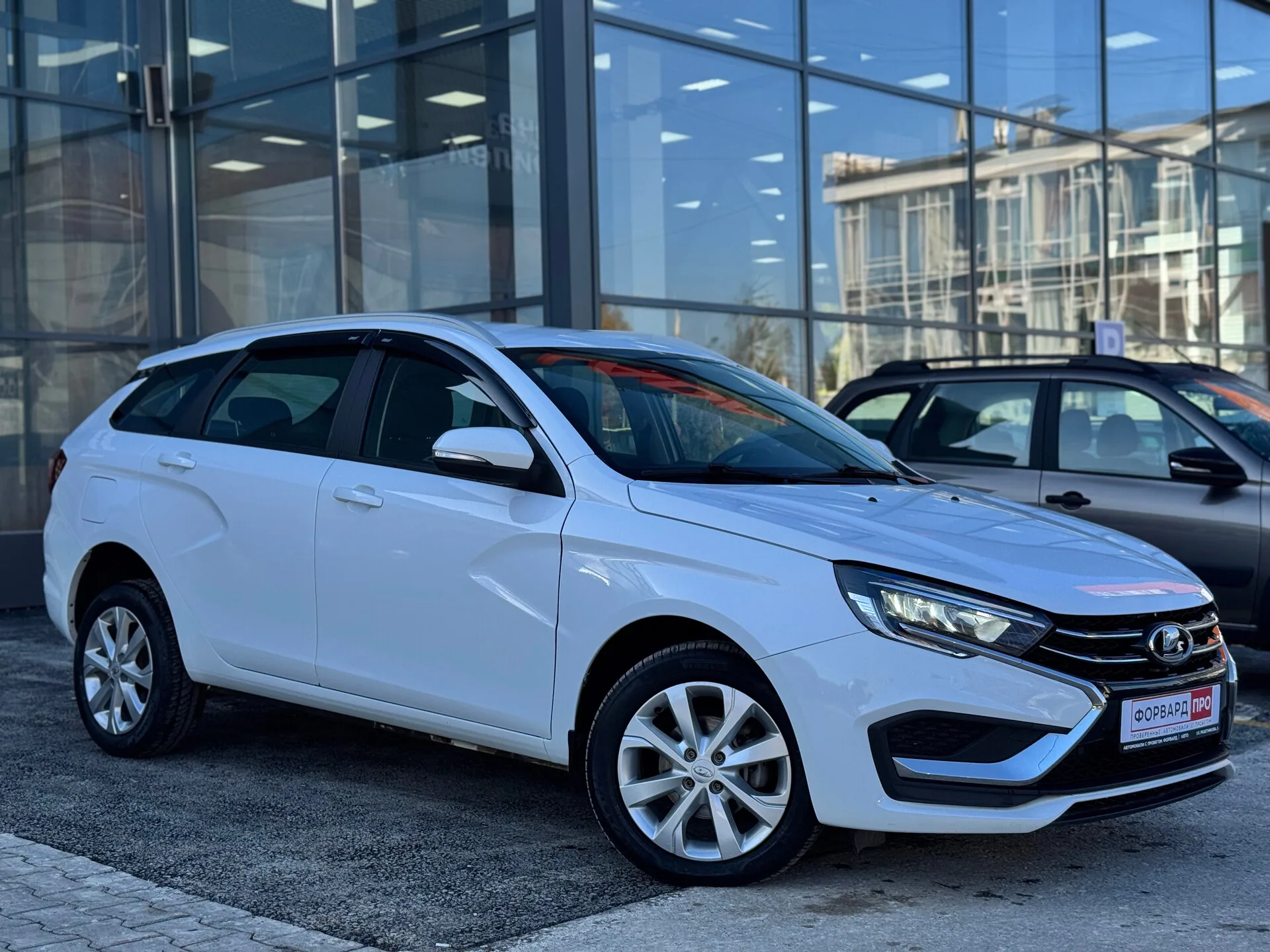 Lada (ВАЗ) Vesta SW 1.8 CVT (122 л.с.), 2025, фото 1