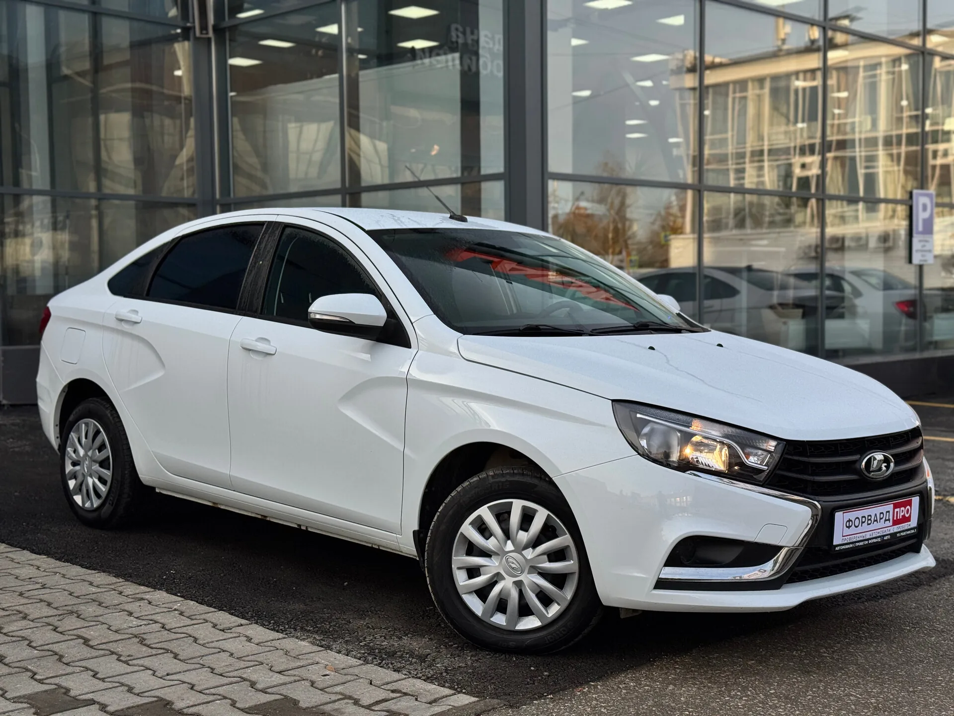 Lada (ВАЗ) Vesta 1.8 MT (122 л.с.), 2019, фото 1