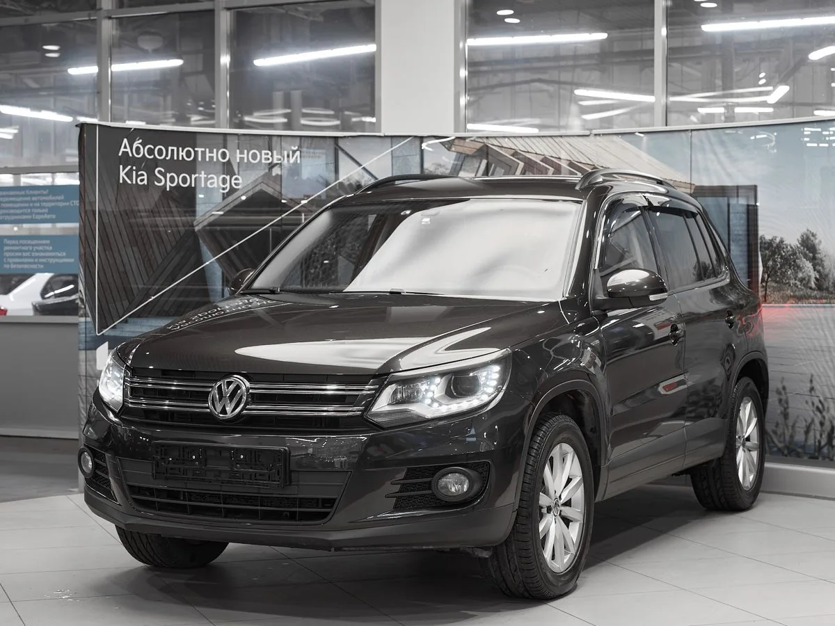 Volkswagen Tiguan 2.0 AT (170 л.с.) 4WD, 2015, фото 1