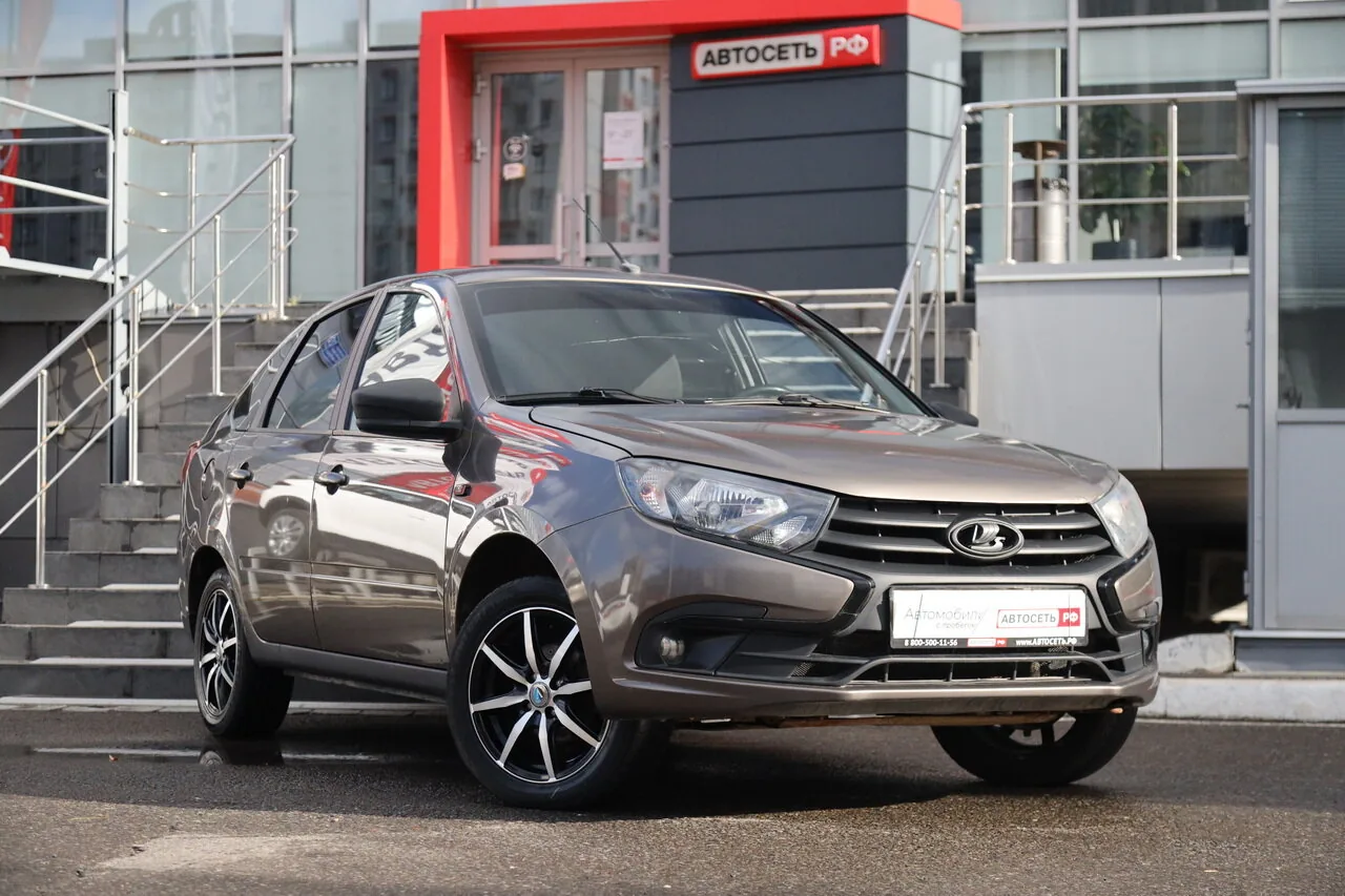 ВАЗ (LADA) Granta 1.6 MT (87 л.с.), 2018, фото 1