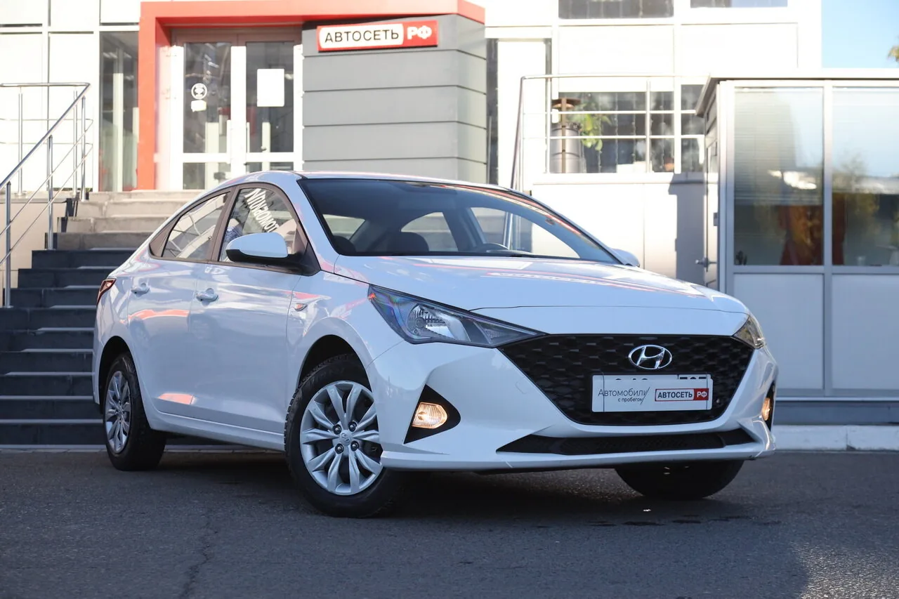Hyundai Solaris 1.6 AT (123 л.с.), 2022, фото 1