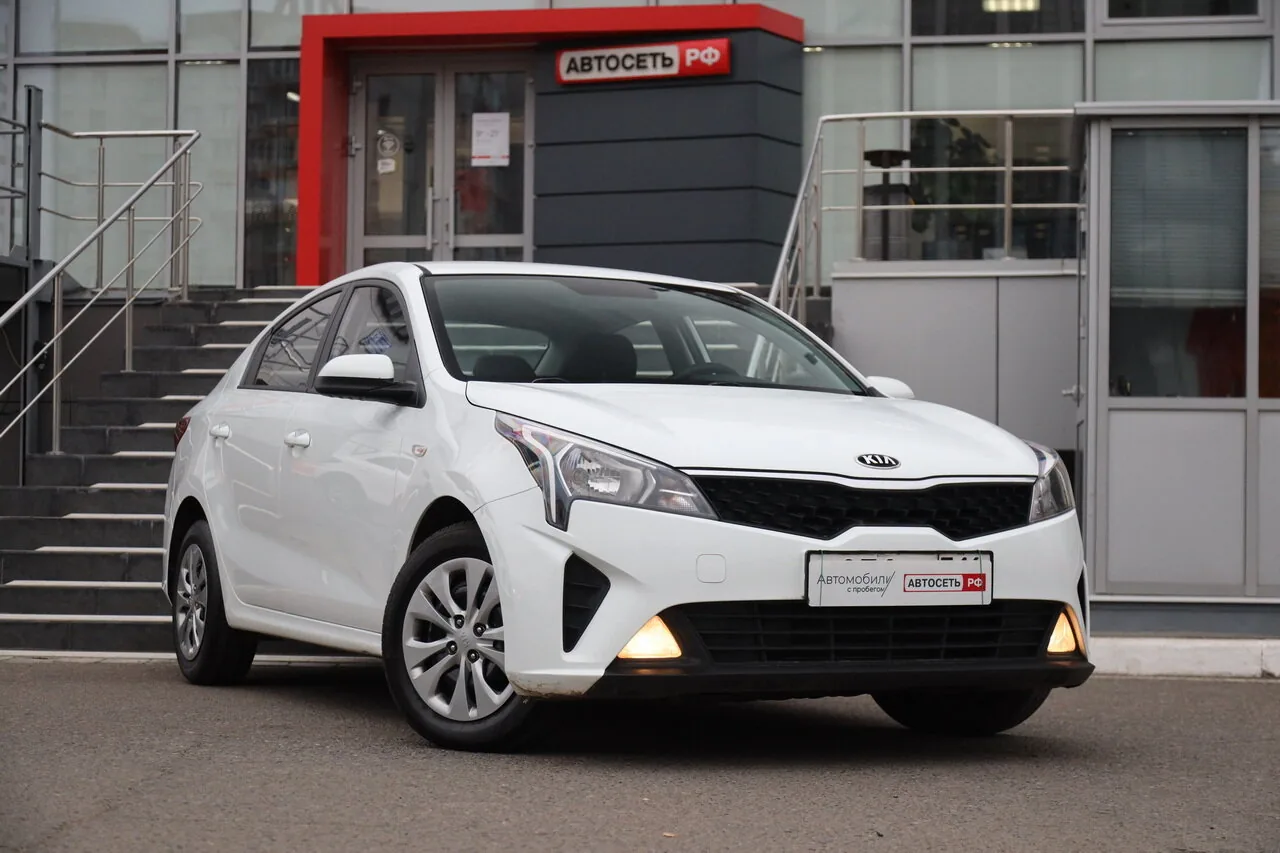 KIA Rio 1.6 AT (123 л.с.), 2020, фото 1