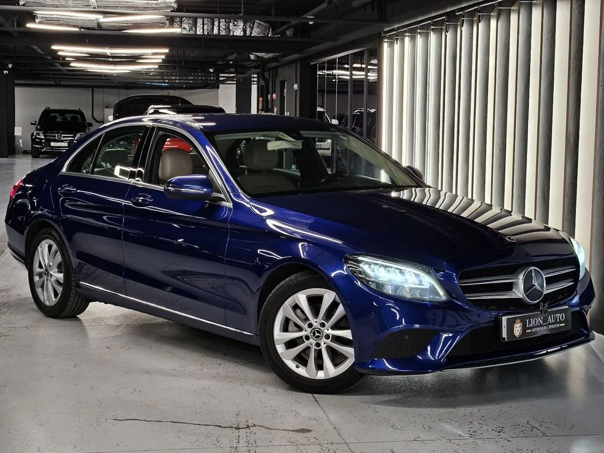 Mercedes-Benz C-Класс 180 1.5 AT (150 л.с.), 2019, фото 1