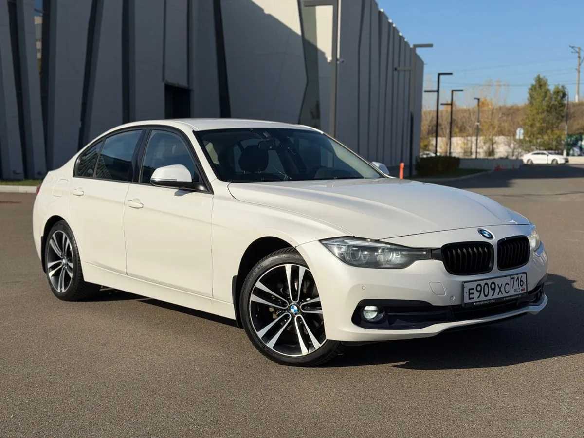 BMW 3 серия 320d 2.0 xDrive Steptronic (190 л.с.), 2018, фото 1