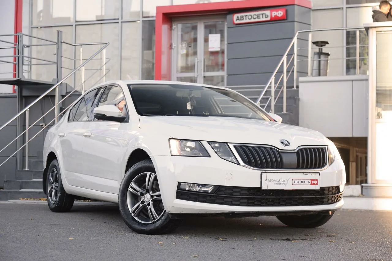 Skoda Octavia 1.6 MPI AT (110 л.с.), 2018, фото 1