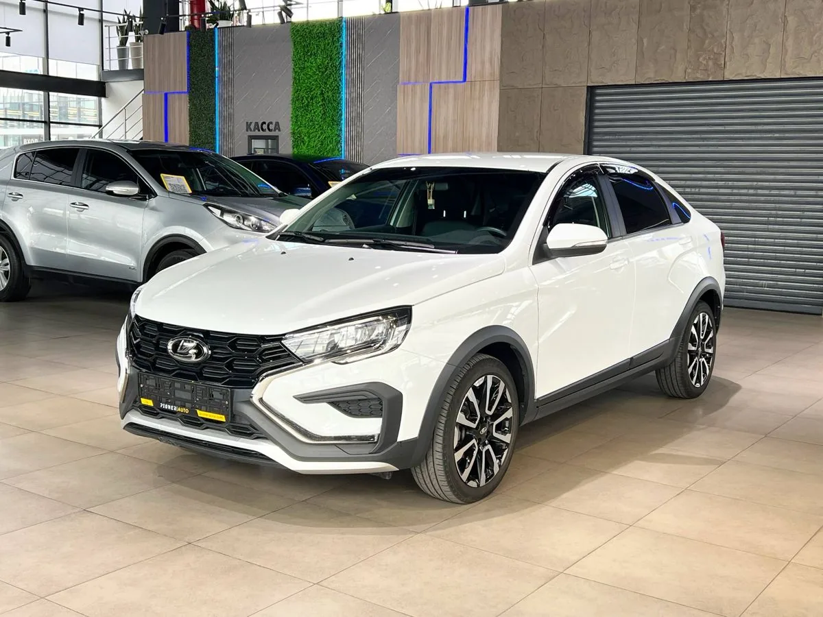 Lada (ВАЗ) Vesta Cross 1.8 CVT (122 л.с.), 2025, фото 1