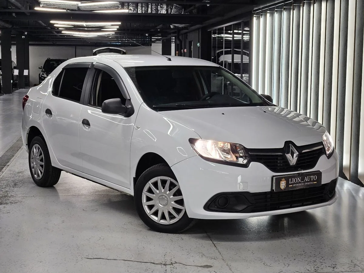 Renault Logan 1.6 MT (82 л.с.), 2017, фото 1