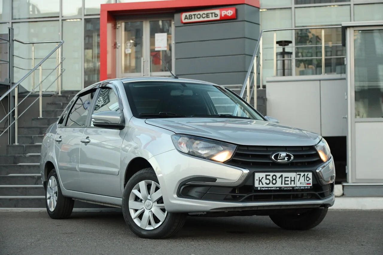 ВАЗ (LADA) Granta 1.6 MT (87 л.с.), 2019, фото 1