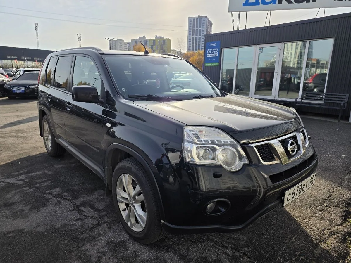 Nissan X-Trail 2.0 4WD CVT (141 л.с.), 2014, фото 1