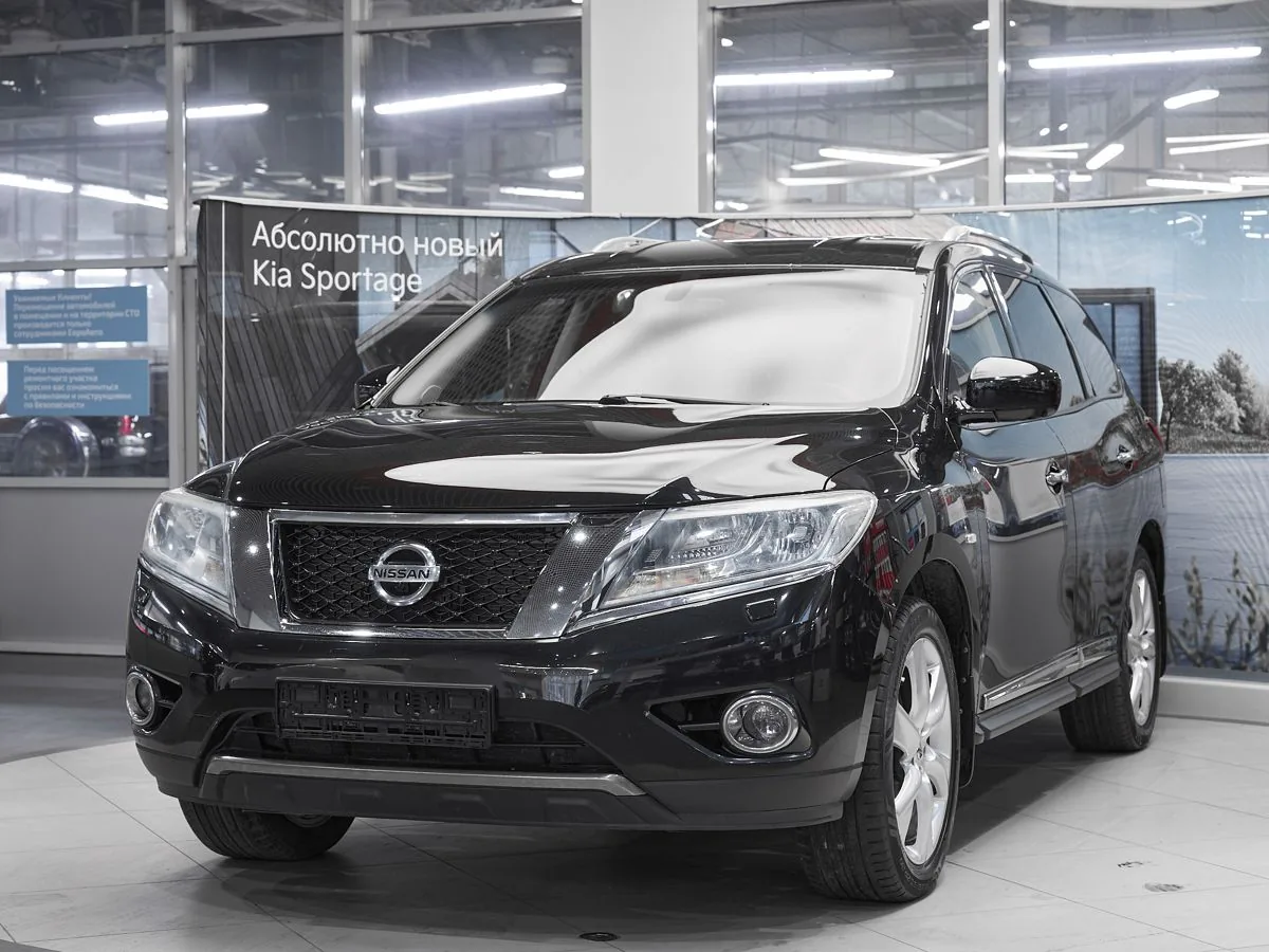 Nissan Pathfinder 3.5 CVT (249 л.с.) 4WD, 2015, фото 1
