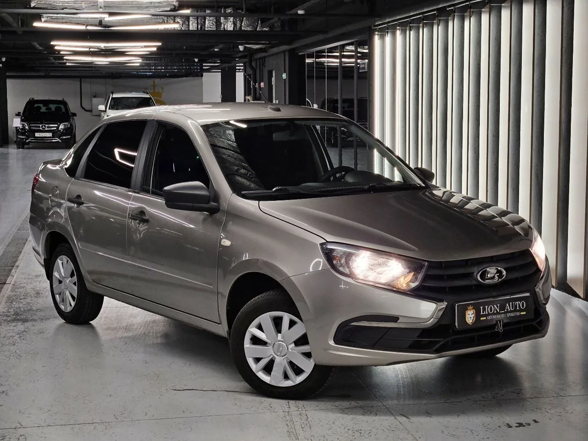 Lada (ВАЗ) Granta 1.6 MT (87 л.с.), 2019, фото 1