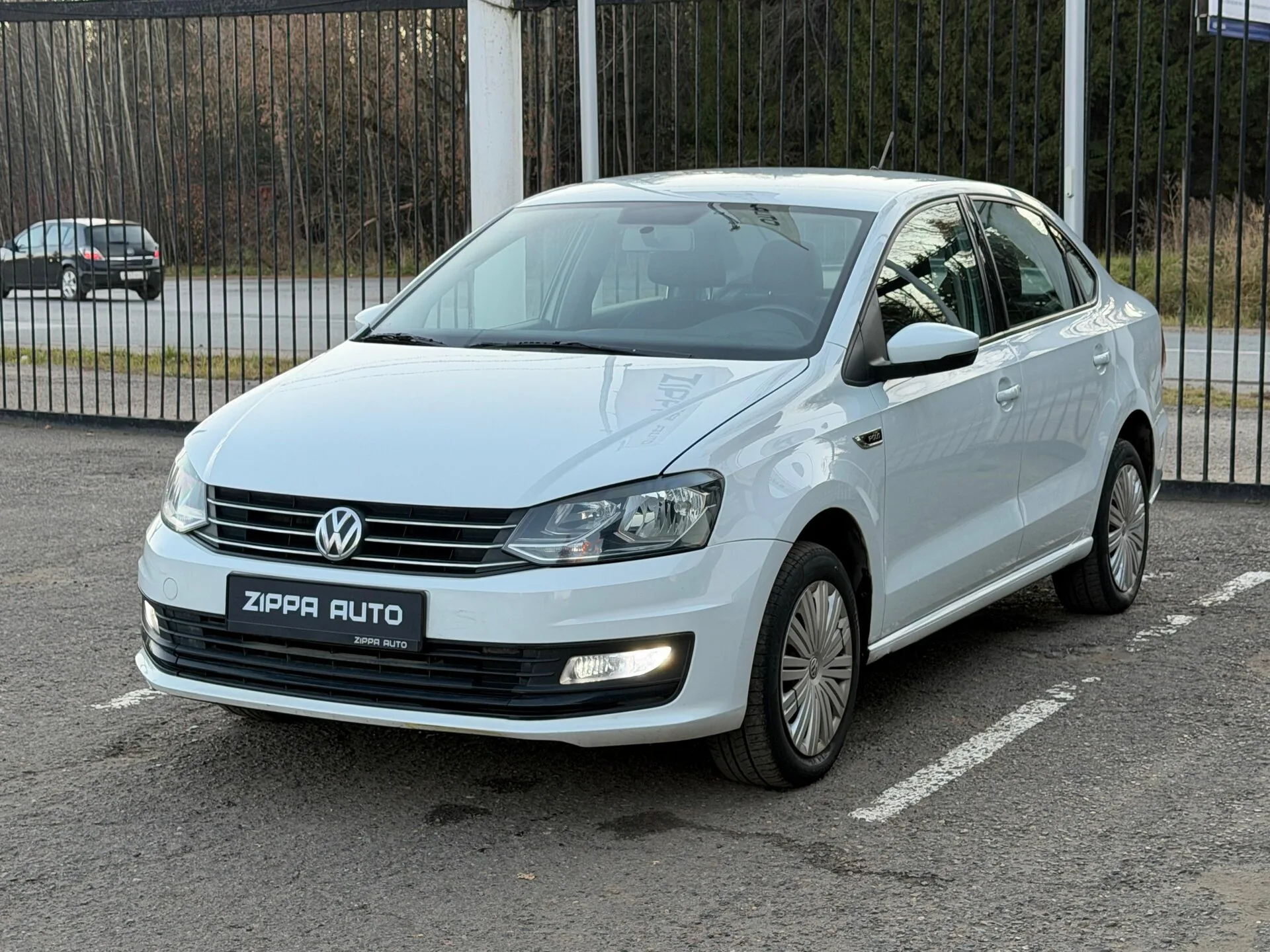 Фото 3 из 28